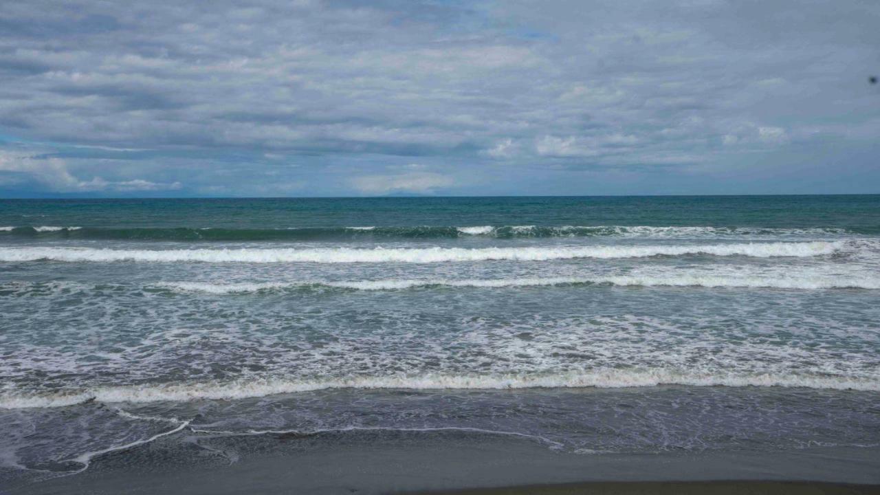 Costa Pacifica Resort Baler Exterior photo